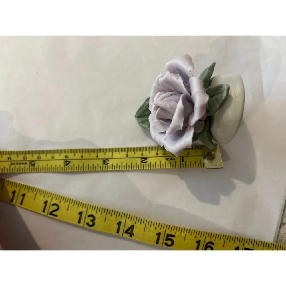 Set of 20 Vitge.Porcelain Flower Wedding Table Card Holders Lavender Cream Roses